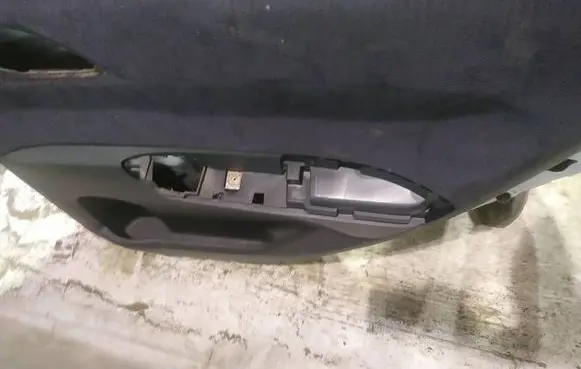 Honda FR-V Rear door card panel trim