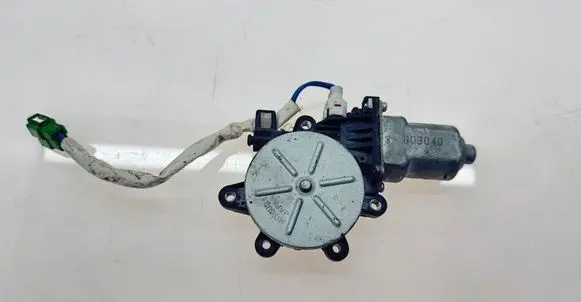 Subaru Forester SG Front door window regulator motor