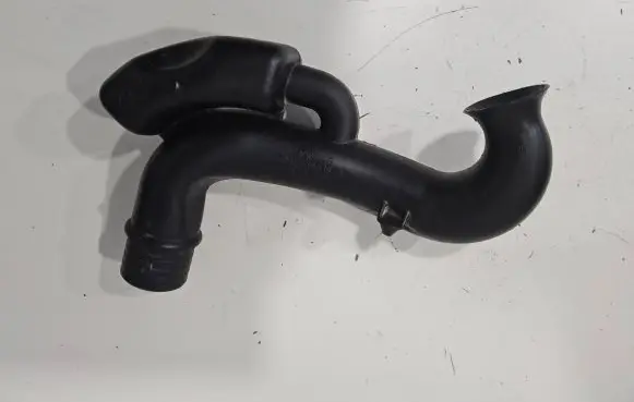 Volkswagen Up Air intake duct part 04C129618