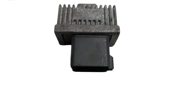 Nissan Note (E11) Glow plug pre-heat relay 7700115078