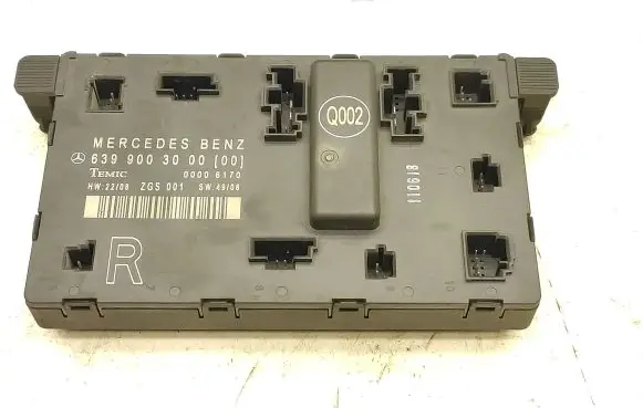 Mercedes-Benz Vito Viano W639 Door control unit/module 6399003000 ZGS001 00006170