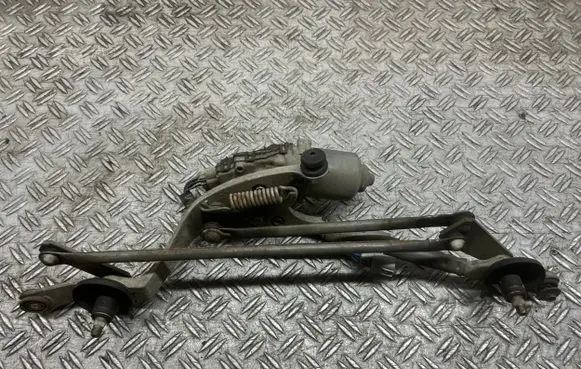 Toyota Auris 150 Front wiper linkage and motor 8511002190