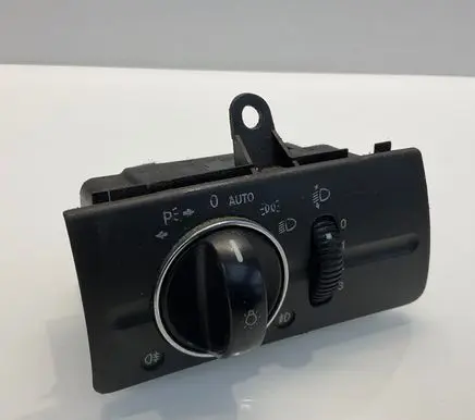 Mercedes-Benz E W211 Light switch 2115450304 04056020 A2115450304