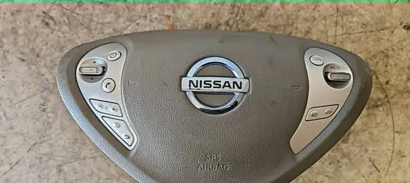 Nissan Leaf I (ZE0) Steering wheel airbag NK70S1A10