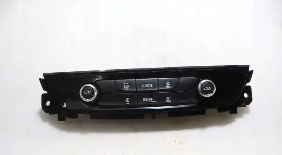 Opel Insignia B Interior fan control switch 
