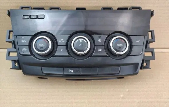 Mazda 6 Air conditioning/heating control unit GJH561190B