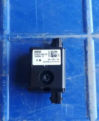 BMW 4 F32 F33 Aerial antenna amplifier 9231466 10859410