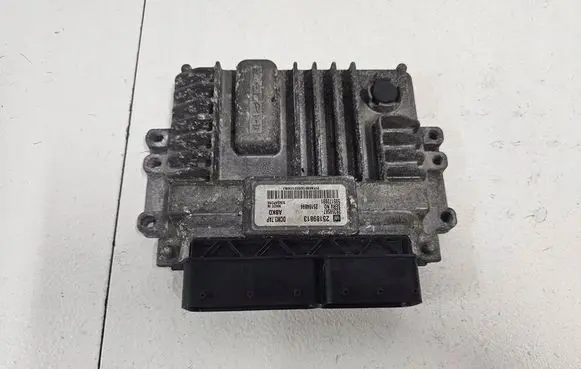 Chevrolet Captiva Engine control unit/module ECU 25189813