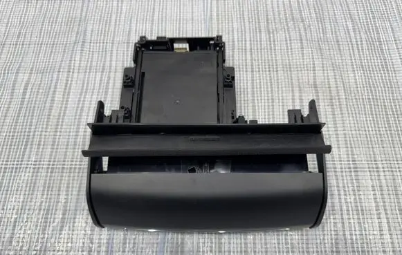 Maserati Ghibli Glove box 6701880280