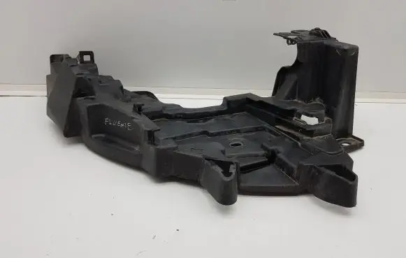 Renault Fluence Headlight/headlamp mounting bracket 622220012R