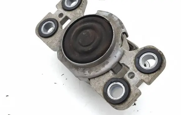 Jaguar E-Pace Engine mount bracket