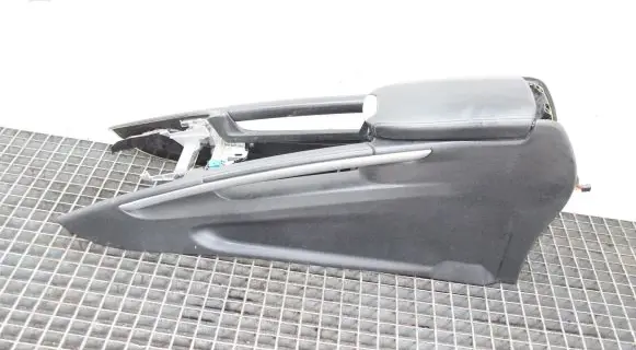 Mercedes-Benz ML W164 Center console A1646801314