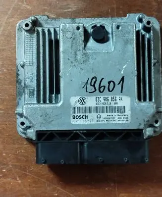 Skoda Octavia Mk2 (1Z) Engine control unit/module 03c906056ak 0261s02071