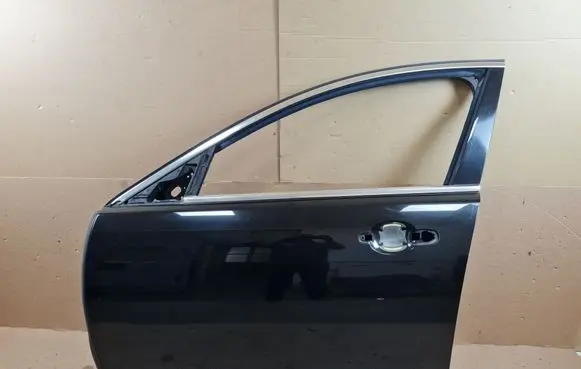 Jaguar XF X250 Front door