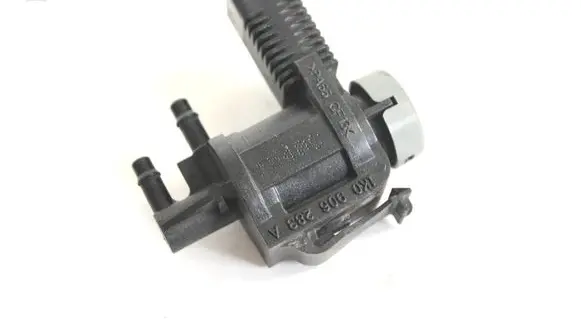 Audi A4 S4 B8 8K Turbo solenoid valve 1K0908283A