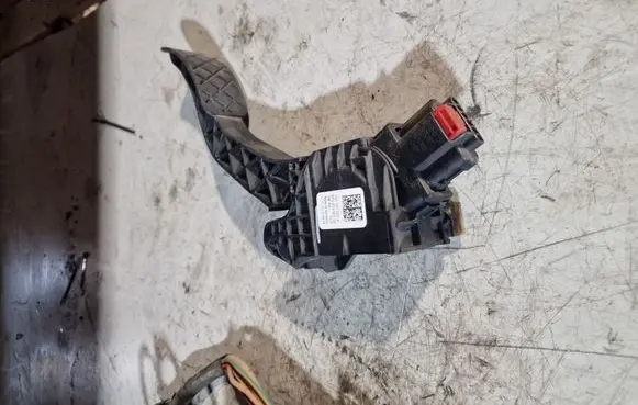 Skoda Citigo Accelerator throttle pedal 1S1721503A