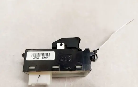 KIA Soul Quarter vent window switch 