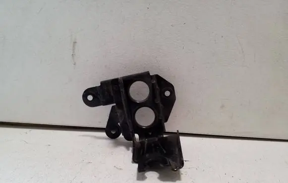 Mercedes-Benz Vito Viano W447 ABS pump bracket 1261320822 A0004314140