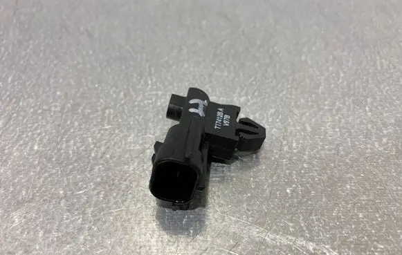 Subaru Forester SK Outside/exterior temperature sensor T17412BA