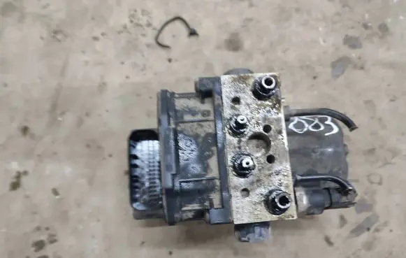 Volkswagen PASSAT B5.5 ABS Pump 265950055