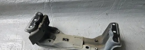 Dodge Durango III Gearbox mounting bracket 68229952AA