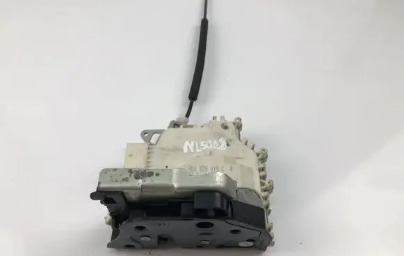 Audi A4 S4 B8 8K Coupe door lock (next to the handle) 8K0839015C