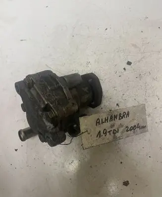 Seat Alhambra (Mk1) Power steering pump