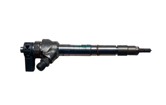 Volkswagen PASSAT B8 Fuel injector 04L130277