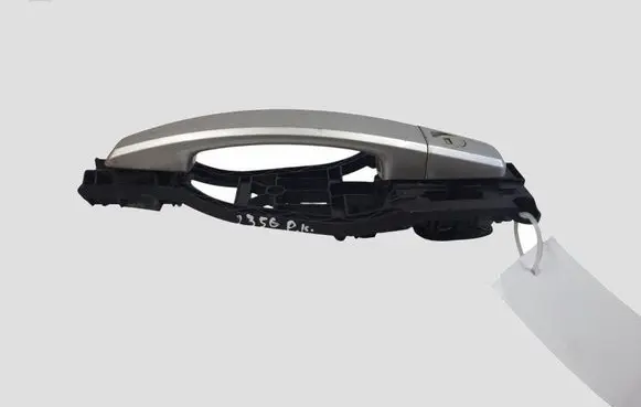 Opel Zafira B Front door exterior handle