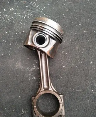 Skoda Superb B8 (3V) Piston with connecting rod 0304LA1