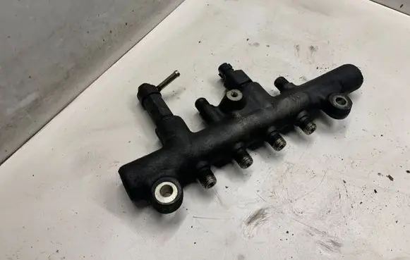 Mazda 6 Fuel main line pipe