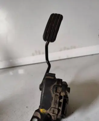 Nissan Primastar Accelerator throttle pedal 6PV00811914 7700313060