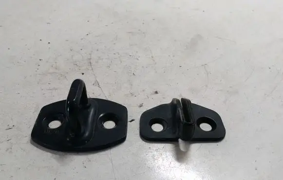 Toyota Land Cruiser (J150) Loading door lock loop/hook striker 