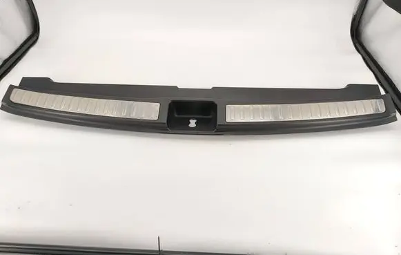 Mercedes-Benz ML W166 Trunk/boot sill cover protection A1666900041 WPT50895 18567321