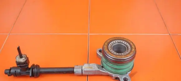 Renault Trafic III (X82) Clutch slave cylinder 306202443R R9M413