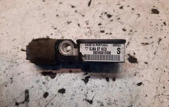 Mazda 6 Airbag deployment crash/impact sensor GJ6A57KC0 020524
