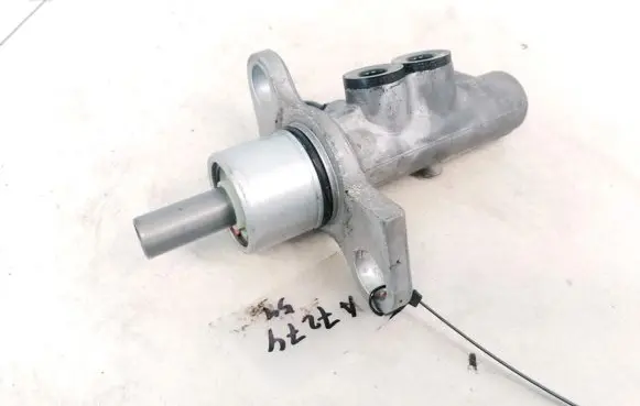 Audi A4 S4 B5 8D Master brake cylinder