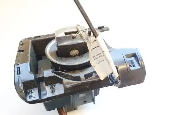 Volkswagen PASSAT B6 Ignition lock 