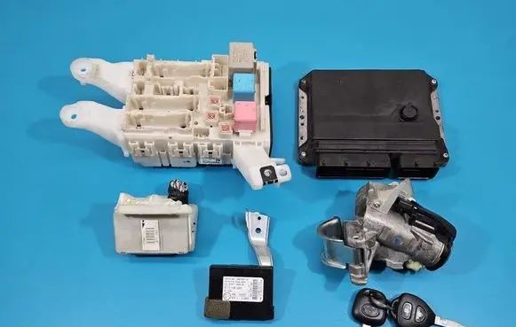 Toyota Auris 150 Engine control unit/module ECU 89661-02E51 IMPRK1520735