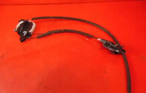 Nissan Micra Front door lock G8313610