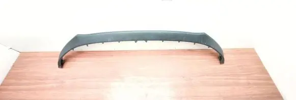 Front bumper lip