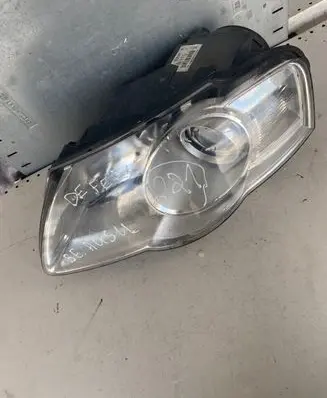 Volkswagen PASSAT B6 Headlight/headlamp 3C0941005Q