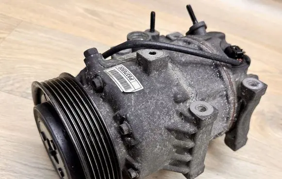 KIA Sorento Air conditioning (A/C) compressor (pump) P9376500 F500UMEAA02