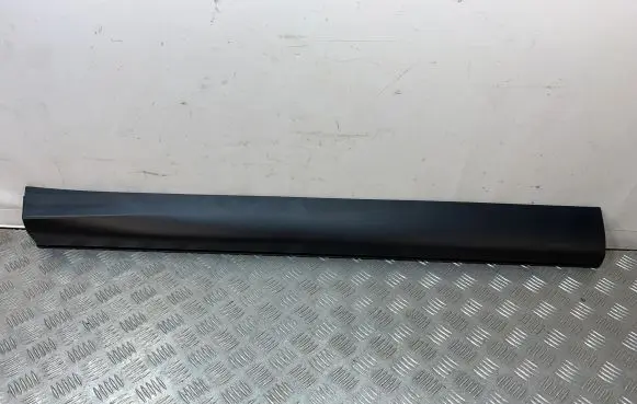 Mitsubishi Outlander IV Front door trim (molding) 5727A555 5727A563ZZ