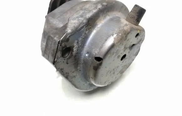 BMW 5 E60 E61 Engine mount bracket 307413