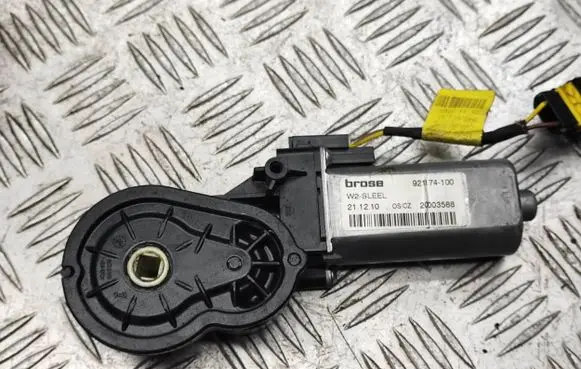 Citroen C5 Seat adjustment motor D336600 988582104 Z11110