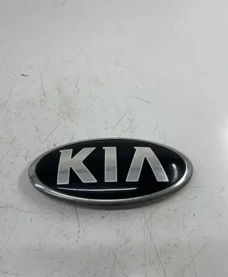 KIA Sorento Manufacturer badge logo/emblem 863533W500