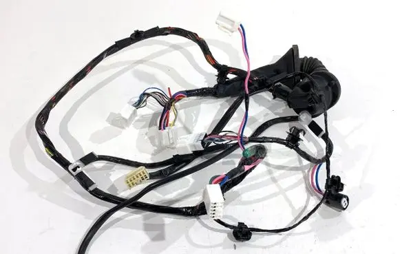 Mitsubishi Outlander Front door wiring loom 