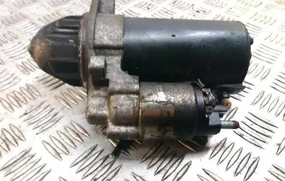 Mercedes-Benz Sprinter W906 Starter motor A0061512501 0001115047