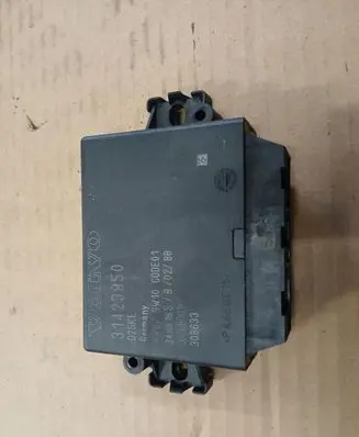 Volvo V60 Fan control module 31423950